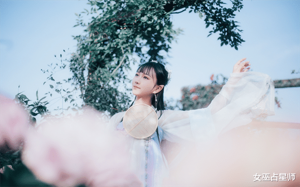 女巫占星师|总是活的放荡不羁，不会被周围人约束，总是特立独行的三个生肖