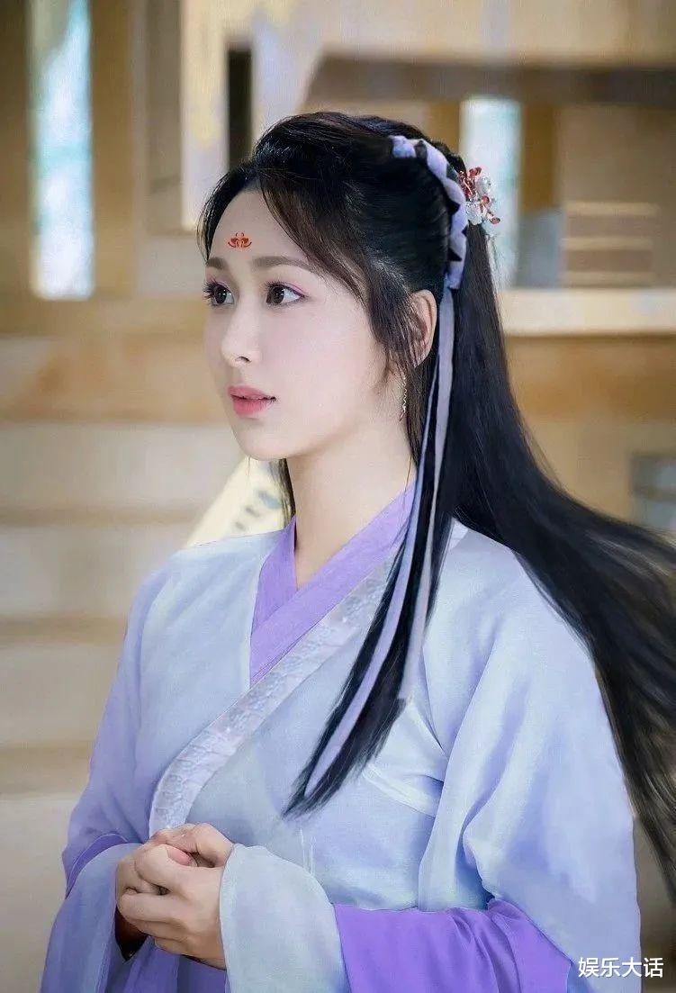 李宇春|仪态欠佳就别演古装剧了！让这9位演员告诉你，什么叫气质优越