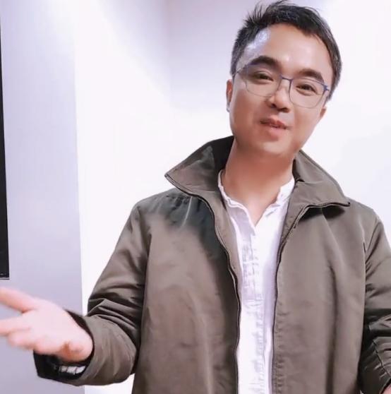 杜新枝|树倒猢狲散！杜新枝住院后铁粉退出，郭策堂嫂再现“神操作”