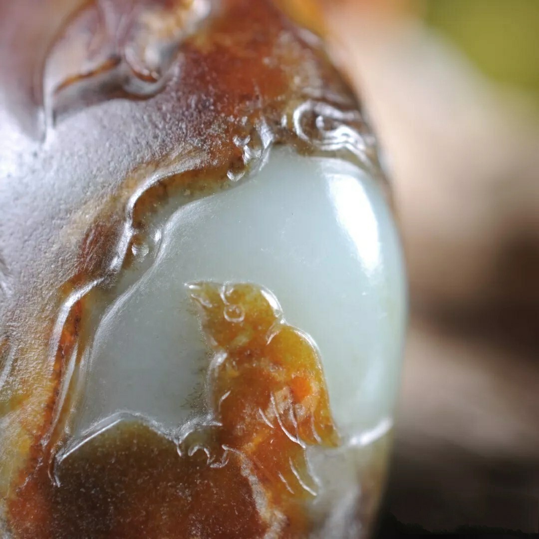 |和田玉枣红皮你了解多少？辨别真假有这两个小技巧，简单实用！