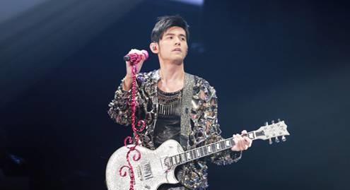 陈志朋|有官媒的撑腰，这7位坚定表达立场的台湾明星，终于不担心被骂了