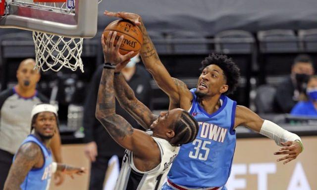 火箭队 ESPN名记解释为什么火箭队在詹姆斯·哈登的交易谈判中放弃西蒙斯