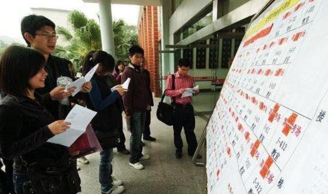 事业单位|想进“事业单位”，除统一招考外，这三种方式也可获得“铁饭碗”