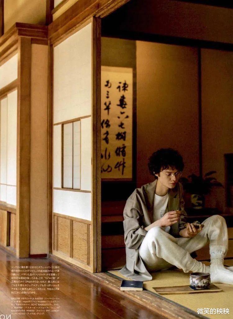 微笑的秧秧 想要穿出新鲜感，今年的秋装，可以考虑一下慢跑裤