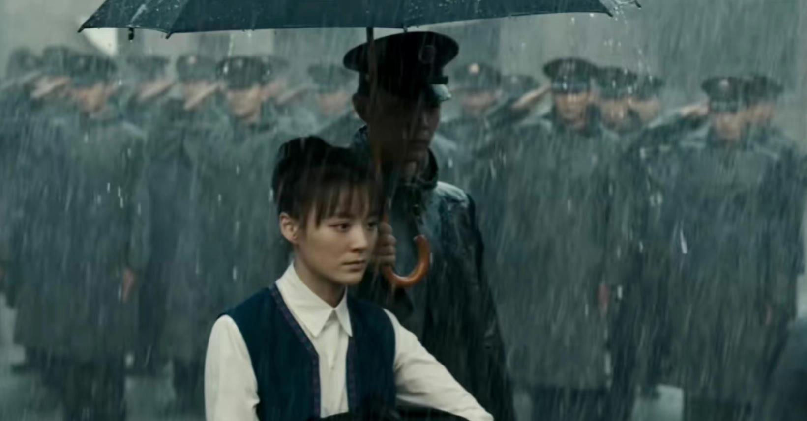 顾一野|《王牌部队》：顾一野结婚了，主桌宾客是那群火车站上曾看他牵手江南征的人