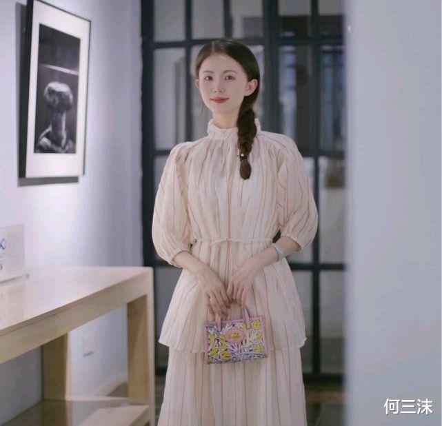 何三沫|女生可以尝试不同的穿搭风格,呈现不一样的气质,遇见更美的自己