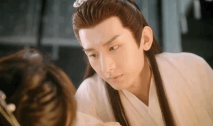 成毅|杨紫成毅沉香如屑腻歪戏份太代感！应渊白发帝君气质略胜东华！