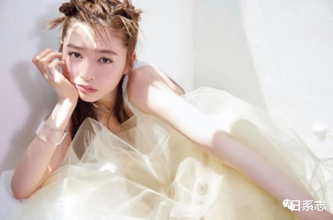 腮红|樱花妹的“氧气感”，是怎么靠妆容伪造出来的？