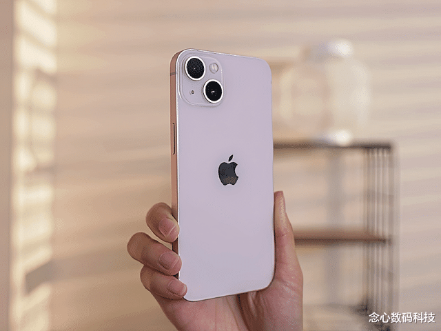 |国产手机超越iPhone了？哪款国产旗舰，可以和iPhone13掰掰手腕？