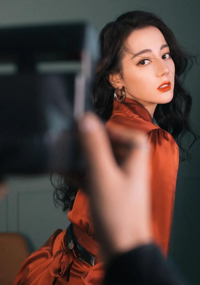 明侦|迪丽热巴，华晨宇，赵丽颖，冯绍峰，鞠婧祎，放飞女星，格格女星