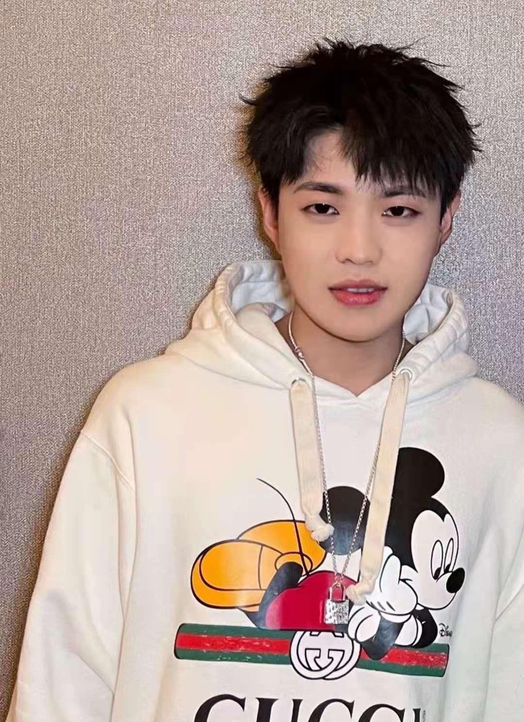 estar|eStar零封Hero,花海实力却被质疑退步,网友:BO5能淘汰久哲吗?