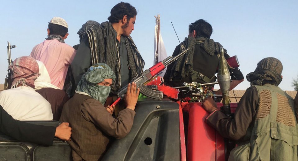 小朱聊育儿|塔利班承诺和平解决冲突，俄代表忍不住当场笑场，令白宫暴跳如雷