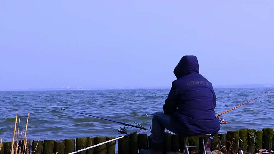 湖北|中国钓鱼王：天元邓刚，放弃20万年薪，只为完成自己的钓鱼梦！