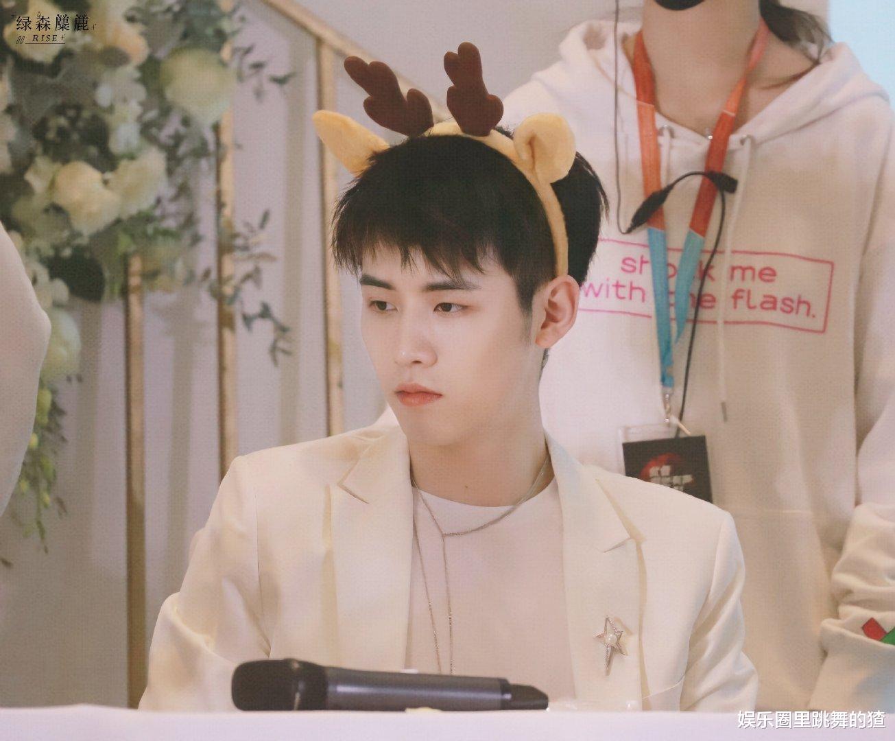 任豪|任豪后援会集体脱粉辞职，招聘粉头要求严苛，网友：逼粉丝氪金？