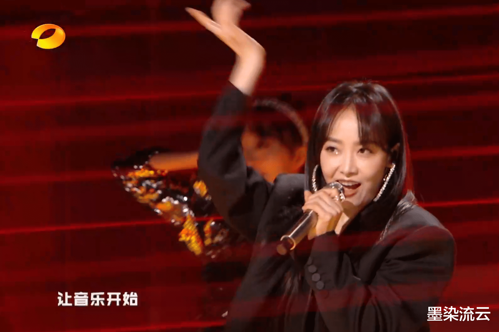 林志炫|湖南卫视跨年晚会全程直播,林志炫唱歌翻车,考验真功夫的时刻到了