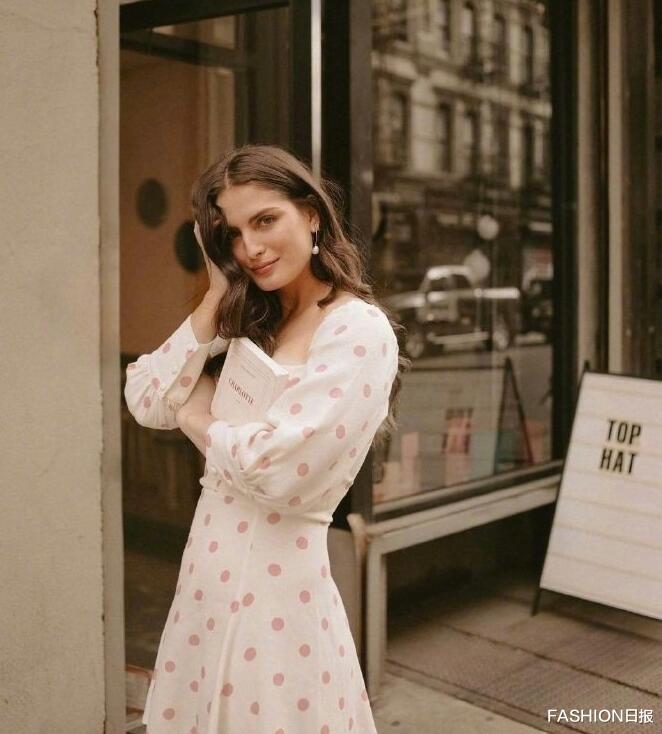 FASHION日报|法裔ins博主chloecleroux 复古文艺的浪漫法式穿搭范本