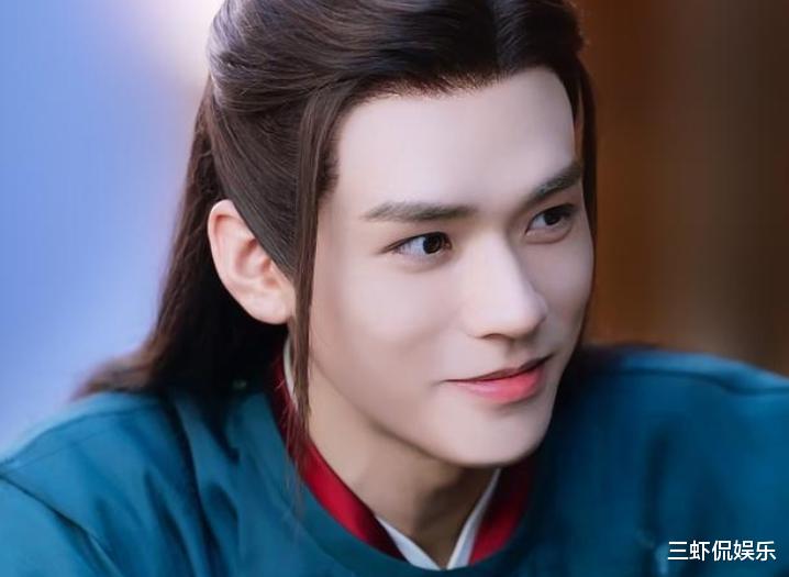 严屹宽|有种“帅”叫严屹宽，42岁颜值依旧，不愧是从漫画中走出的美男子