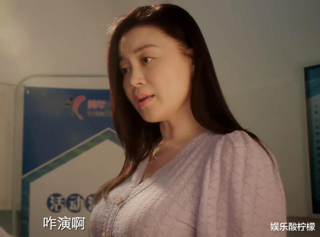 赵本山|又老一岁，赵本山御用女艺人，晒名酒，卖榴莲，跳舞成了一级演员