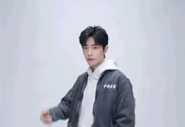 肖战|肖战携手李宁再次带来新惊喜，肖战还喊话拍些不一样的