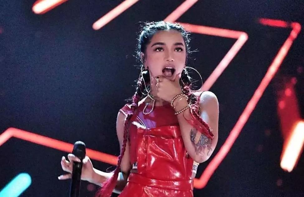 江映蓉|超女冠军江映蓉，12年捧不红的真相