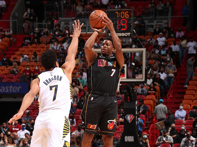 保羅|22記三分，53個籃板！3年8500萬，東部保羅果然名不虛傳