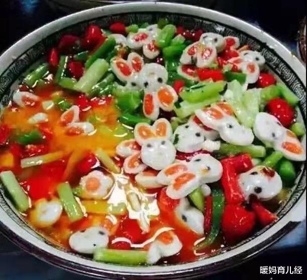 暖妈育儿经|大学食堂花样多,微积分WIFI密码不算啥,“阴间布置”你见过没?