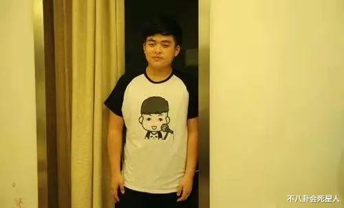 陈坤|子比父丑的10对明星父子,陈坤儿子像路人,看到狄龙儿子太可惜了