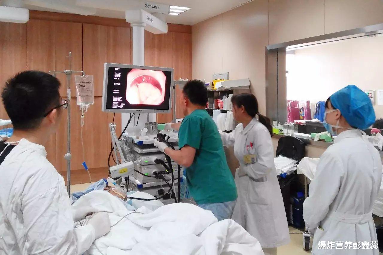 爆炸营养彭鑫蕊 空腹不能吃柿子？营养师：真正要注意这种方式的是3种人