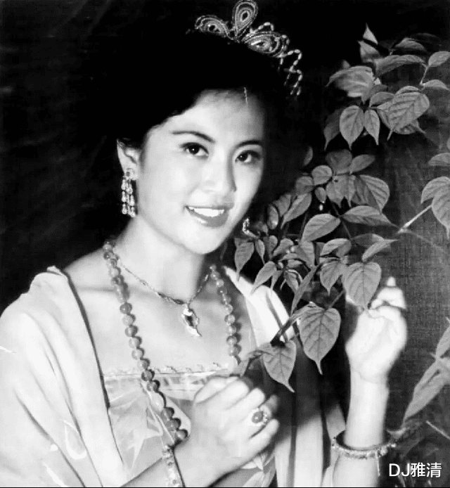 电影|老照片，18位80年代昙花一现的美女明星，个个花容月貌，其中两位已去世