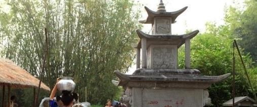 东南亚旅游 我国“没面子”的国界线，村民天天出国买菜，一不小心鸡就叛变了