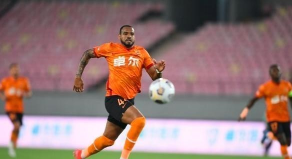 小翔很忙|遗憾！武汉头号前锋恐无缘中超联赛，2金靴射手能否补上他的缺？