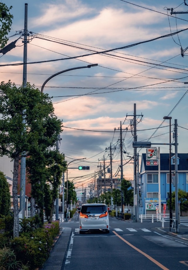 是右耳大人啊 适合夏天的文案