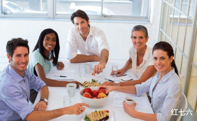 |领导经常带你出差培训、结识人脉,但不提升职加薪的事,为什么?