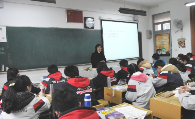 高考状元|福建“最贵”高考状元，奖学金近百万，凭一己之力改变家人命运