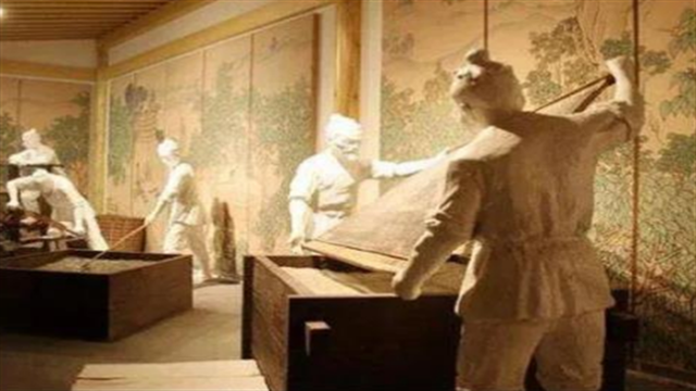 Boss爆史 一場大雨過后，甘肅小伙帶人清淤泥，意外挖出兩個“世界第一”