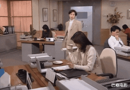 刘涛|“女精英”别硬演，有人走路带风好霸道，有人腻出一身的油