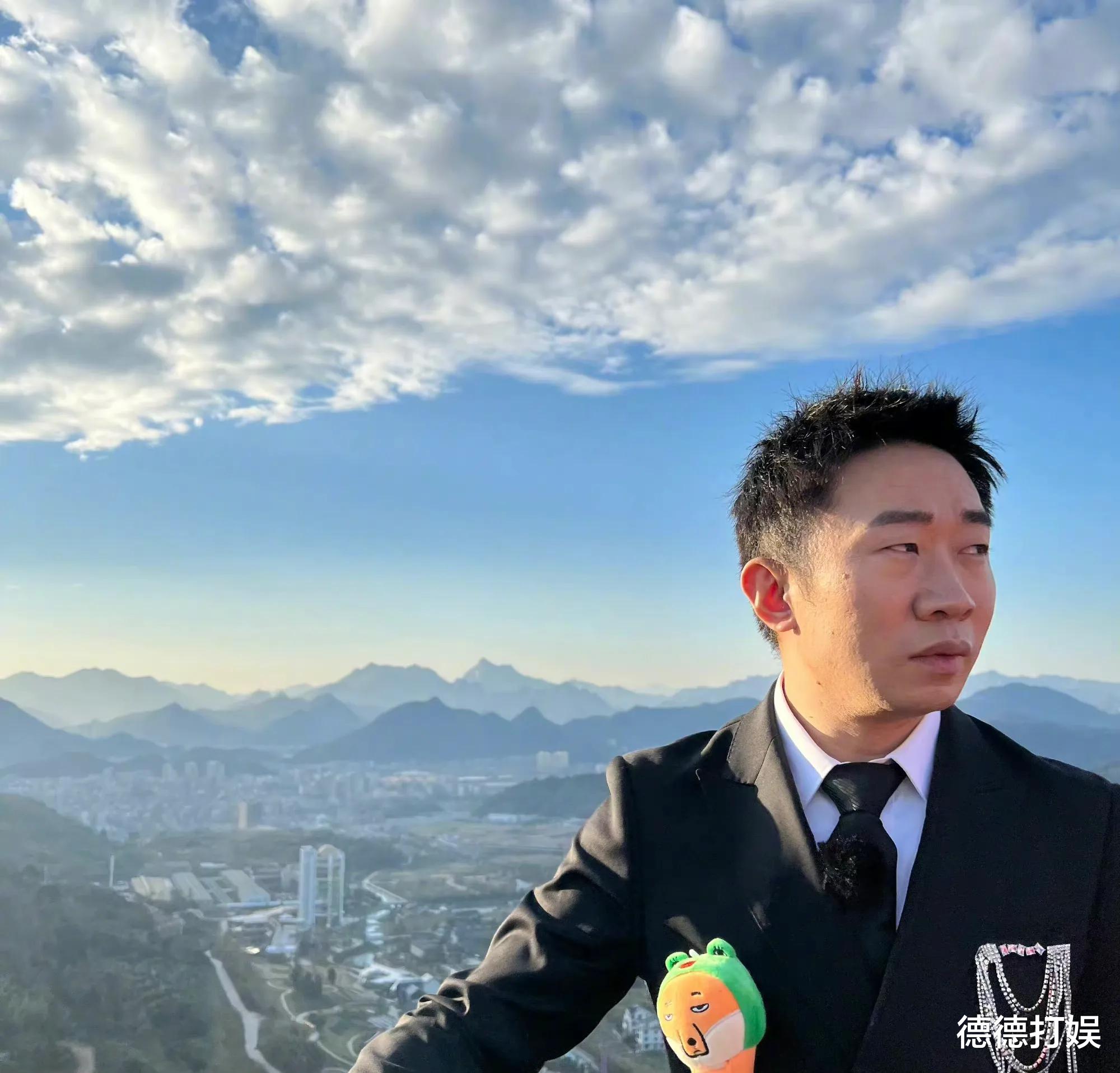 范丞丞|范丞丞镜头下不止有风景还有杨迪，贾玲和杨迪同睡一张炕照片稀出