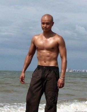 参观主持人乐嘉的豪宅,家里设计私人健身房,难怪练就一身好肌肉