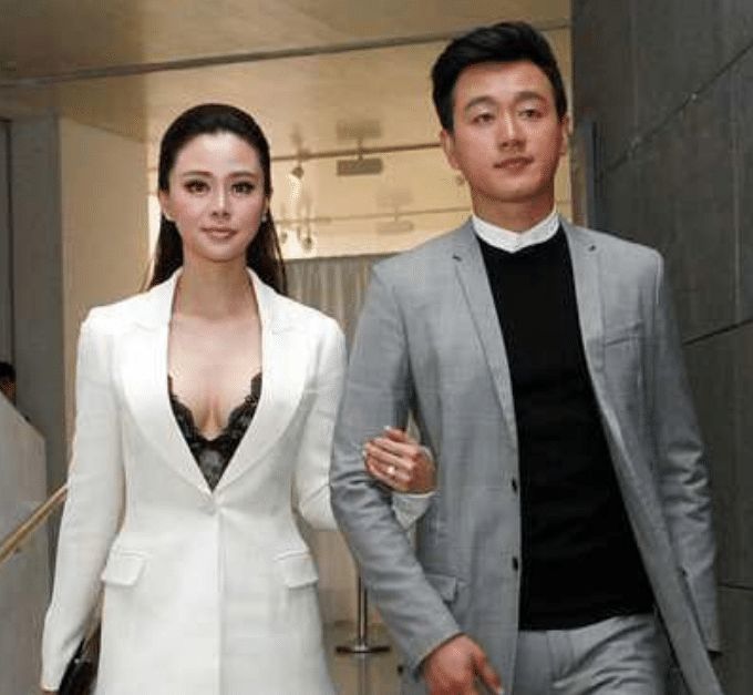 佟大为|“师生恋”，让老师8年生3娃！如今把39岁老师宠成公主