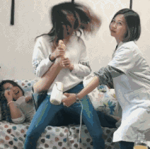 “弱弱问一下，这只鹰生前经历了什么？”