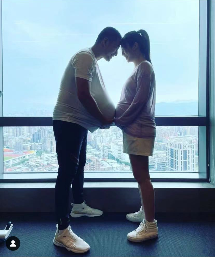 周孝安|37岁男星喜得爱女！妻女合照高颜值瞩目，陪产43个小时心疼落泪