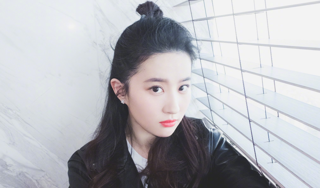 刘亦菲|为何刘亦菲单身多年没人娶？看完刘亦菲的经历后，顿时明白了