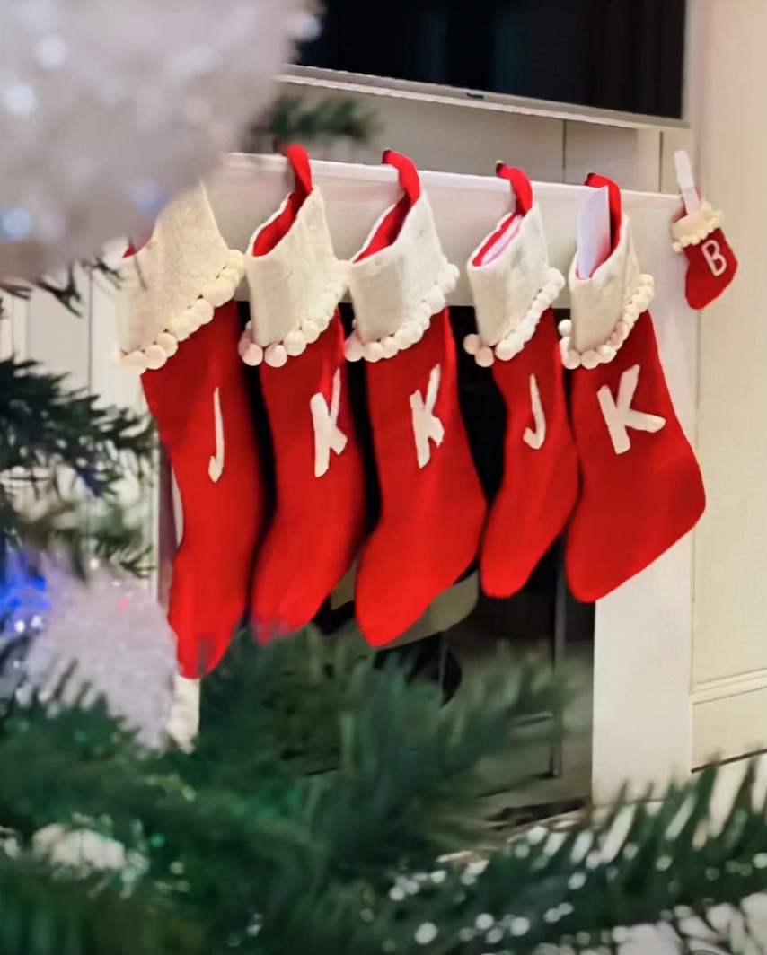 林志颖|林志颖扮圣诞老人给儿子送礼物，和粉丝分享kimi近况，回应三胎传闻