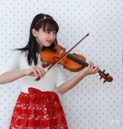 田雨橙|13岁森碟穿汉服,身材修长气质温婉,网友直呼太像林黛玉