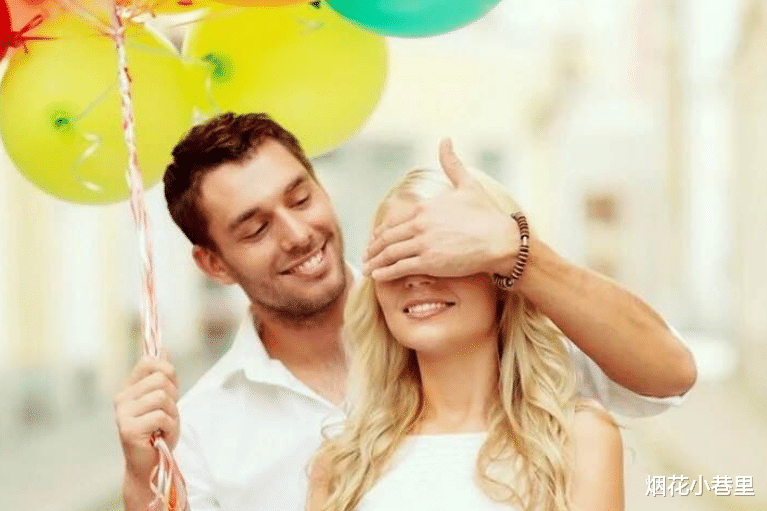 烟花小巷里|两性交往,男人对你说“我想你了”,其实是在表达3个信息