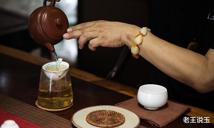 |君子之交，如玉淡泊