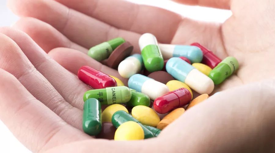 白癜风|白癜风治疗用药需谨慎,以防影响疗效和自身健康