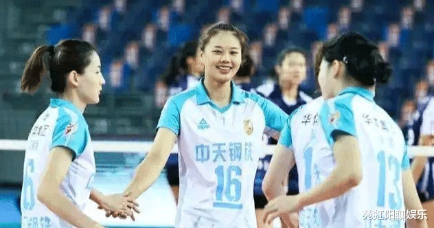 龚翔宇|星辉女排超级联赛巨星龚翔宇——锋芒毕露，甘为梯子