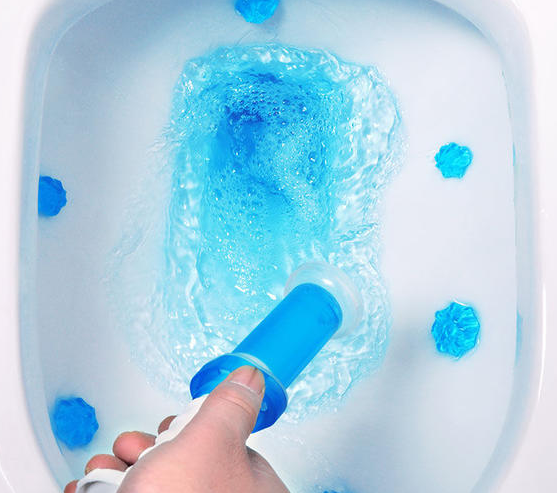 二柒山居|去闺蜜家借住,打开卫生间就呆了,设计得不错,拍下来回家照着学