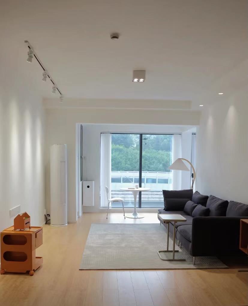 女主坚持两室改三室,1㎡变5㎡,还有衣帽间+超强收纳,太牛了